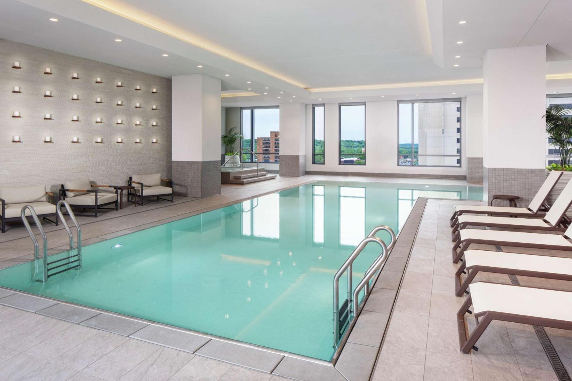 Hilton Mayo Clinic Area 4*